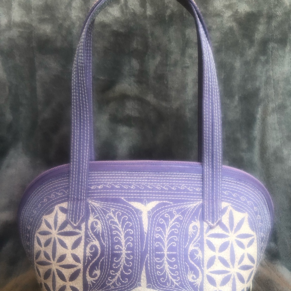 Elegant Purple Handbag with Intricate Embroidered Pattern by Laga Designs (New) - Picture 11 of 12